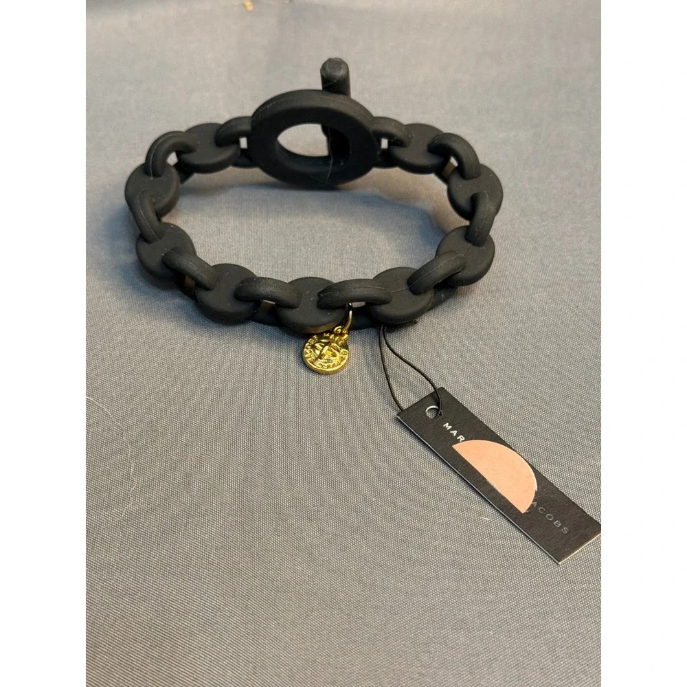 Marc Jacobs Black Rubber Chain Link Toggle Bracelet with Gold Logo Charm NWT